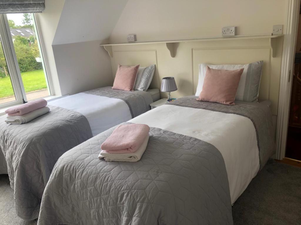 Foxborough Bnb Droichead an Chaisleáin Екстериор снимка